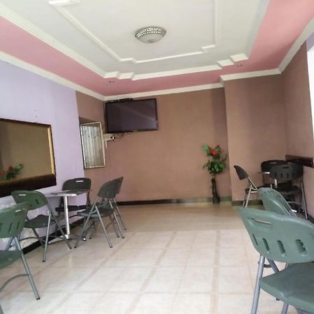 Caron Pension Bahir Dar Exterior foto