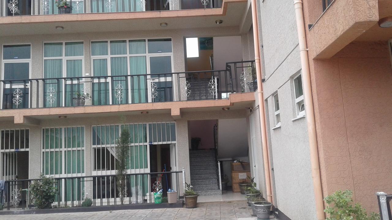 Caron Pension Bahir Dar Exterior foto
