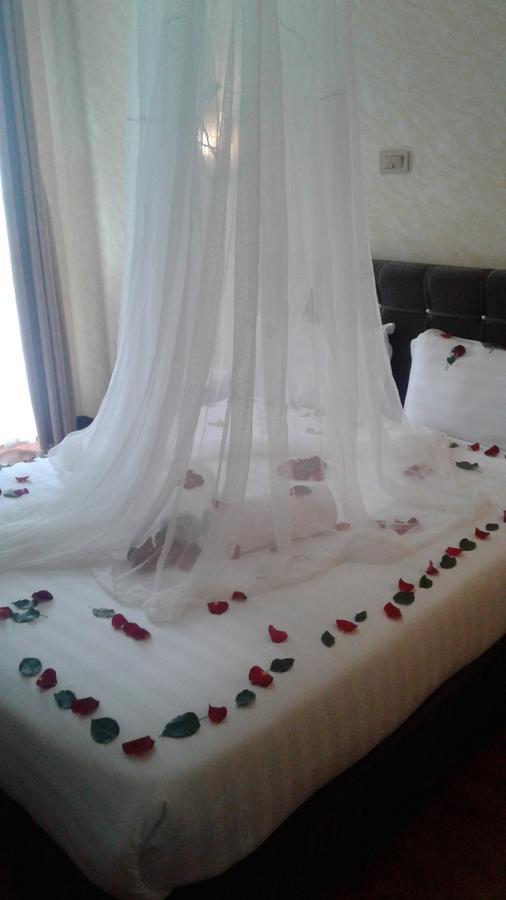 Caron Pension Bahir Dar Exterior foto