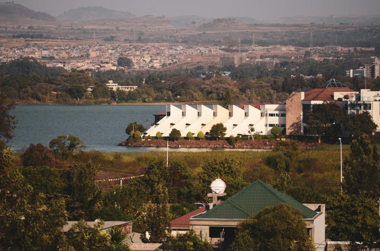 Caron Pension Bahir Dar Exterior foto